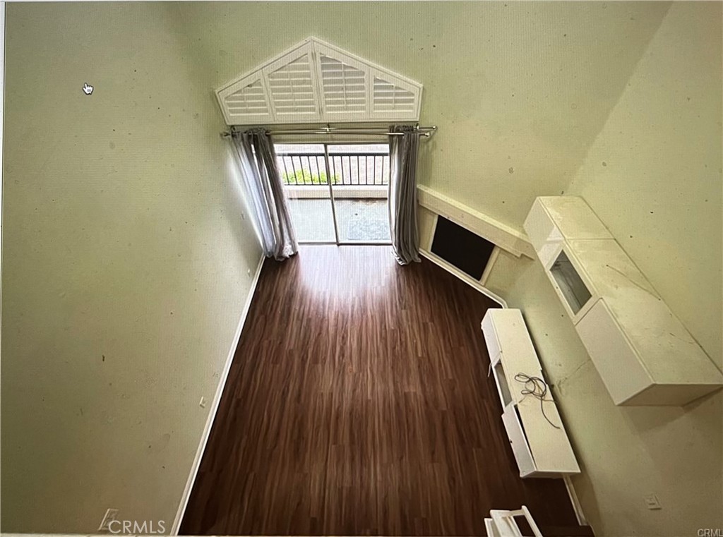 5565 Canoga Avenue 318