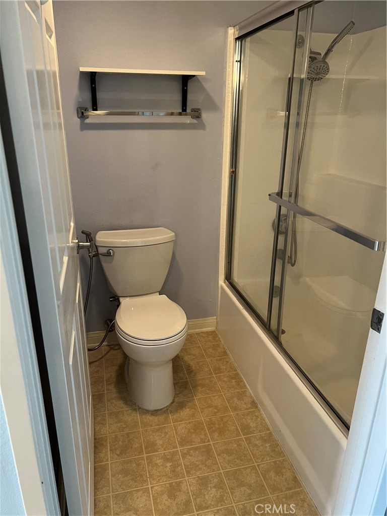 5565 Canoga Avenue 318