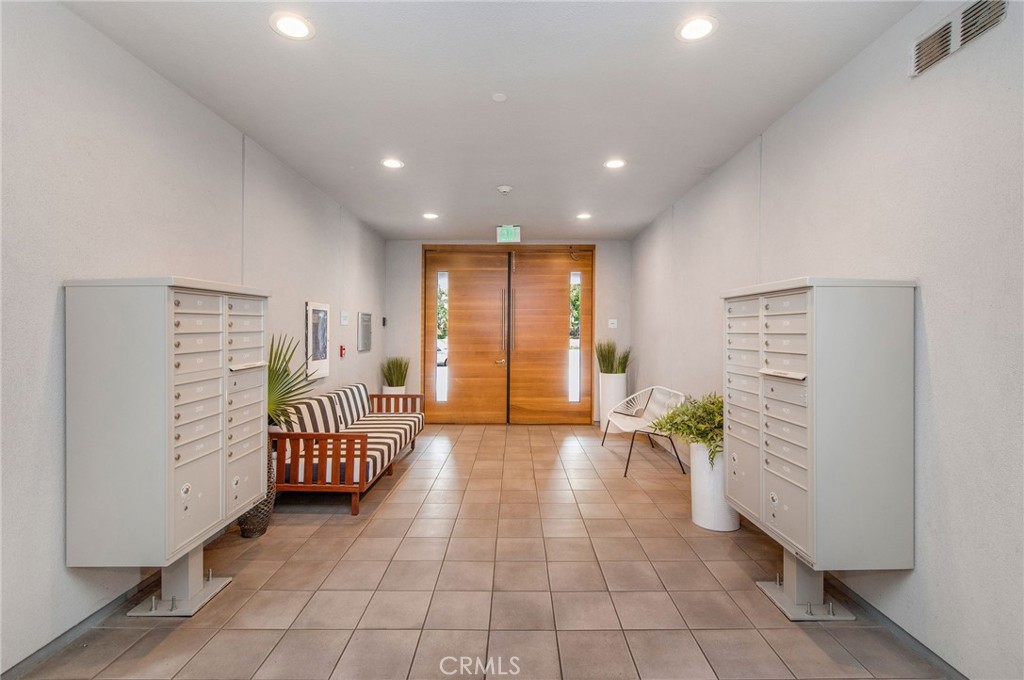 4240 Laurel Canyon Boulevard 106