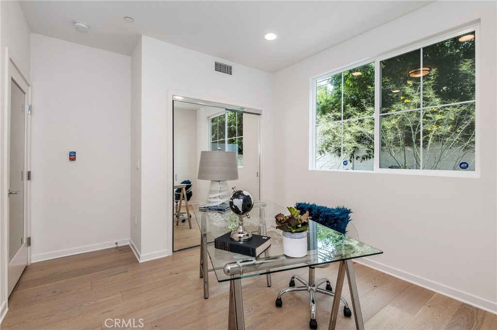 4240 Laurel Canyon Boulevard 106