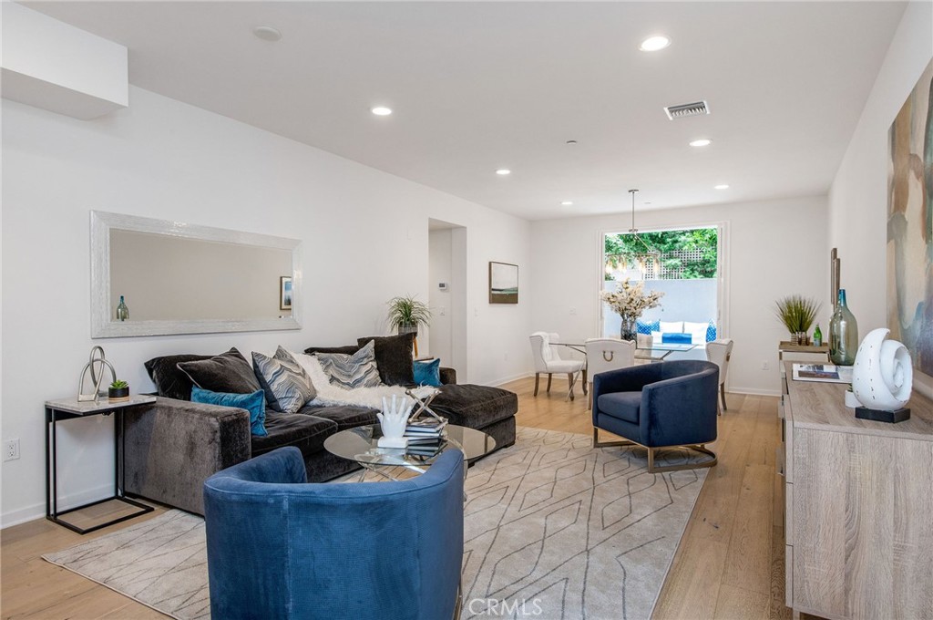 4240 Laurel Canyon Boulevard 106