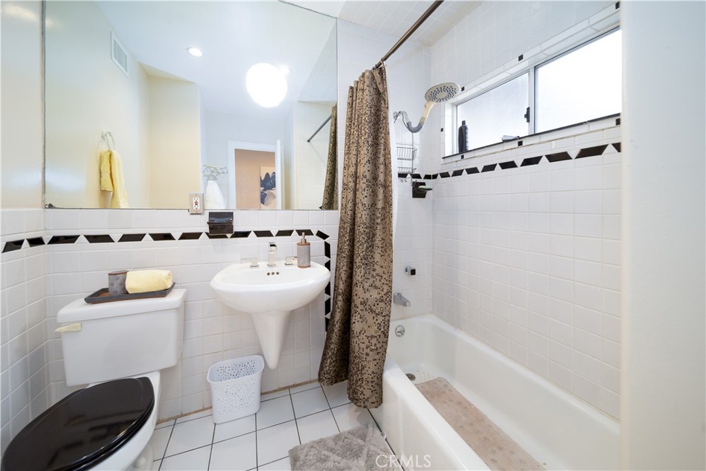 22522 Dolorosa Street