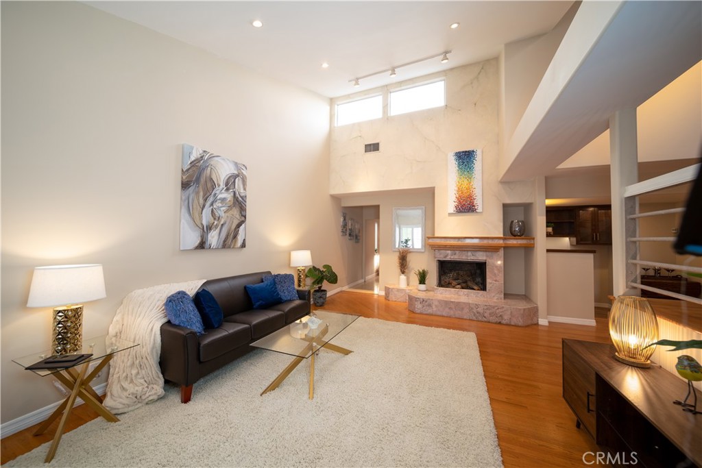 22522 Dolorosa Street