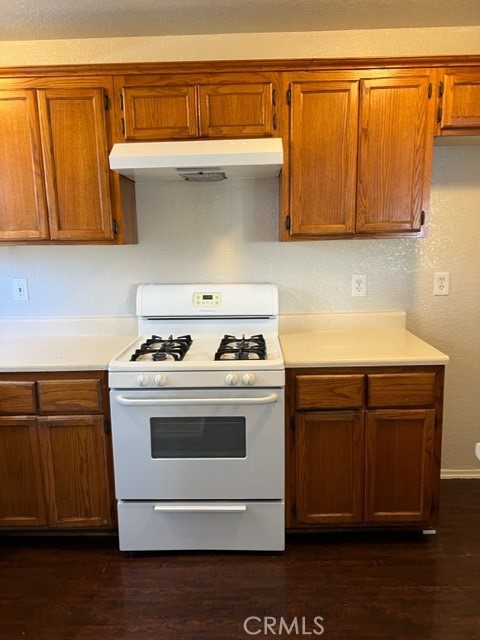 11254 Oxnard Street 1