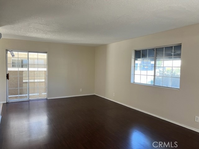 11254 Oxnard Street 1