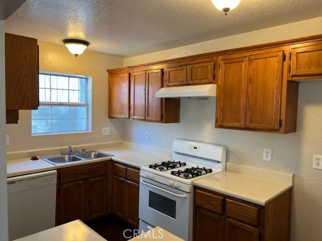 11254 Oxnard Street 1