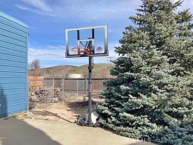 14333 Boxtree Street