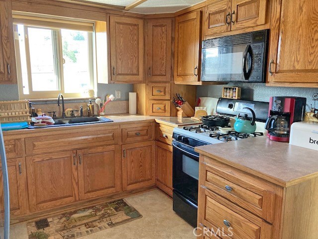 14333 Boxtree Street