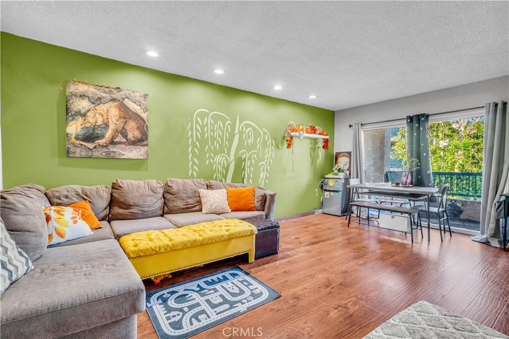 18307 Burbank Boulevard 48