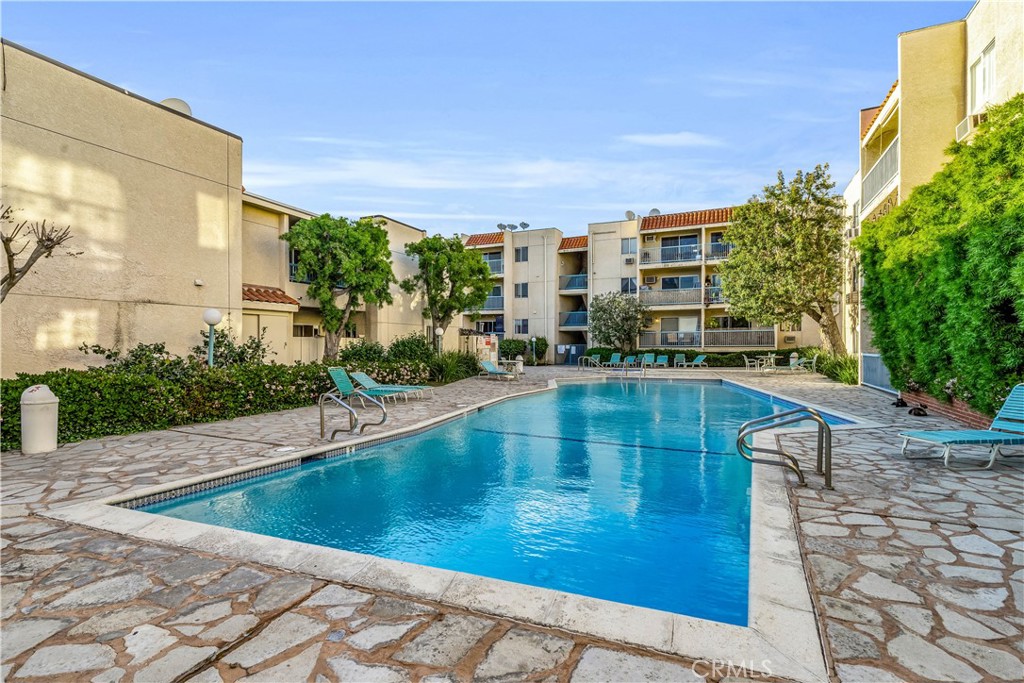 18307 Burbank Boulevard 48