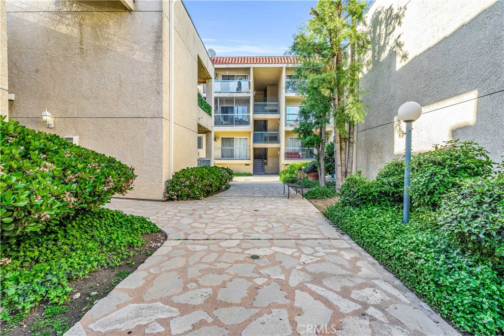 18307 Burbank Boulevard 48