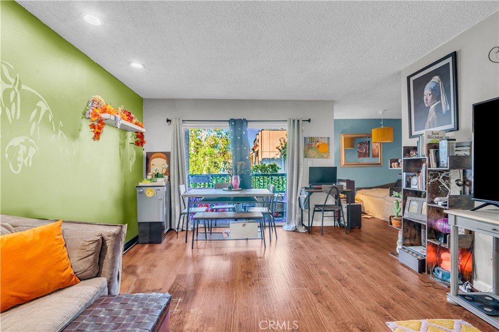 18307 Burbank Boulevard 48