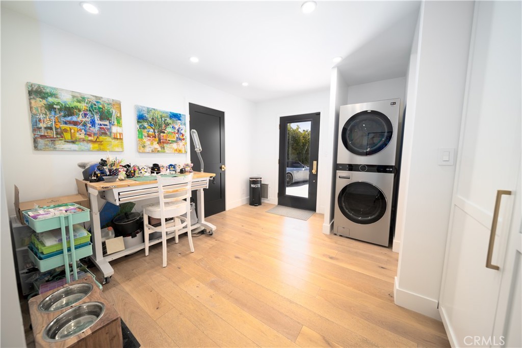 23443 Hatteras Street