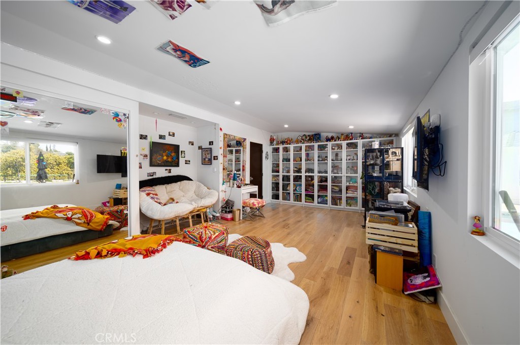 23443 Hatteras Street