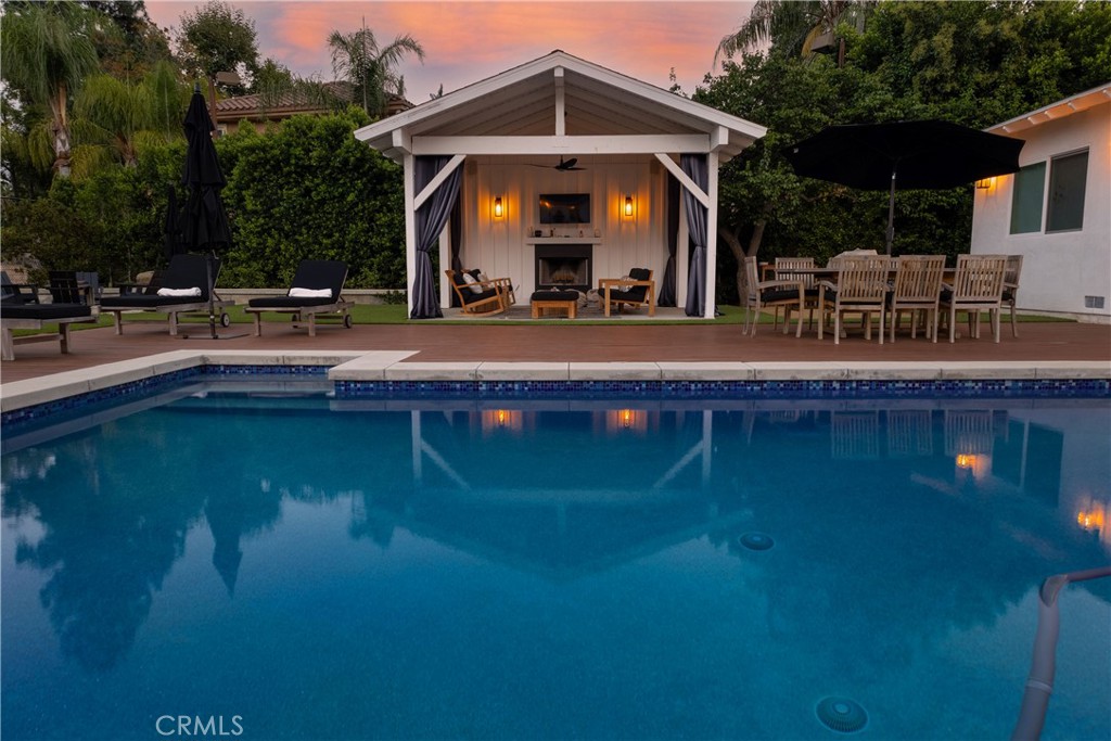 23443 Hatteras Street