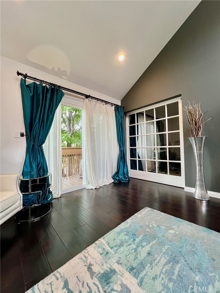 22330 Victory Boulevard 306