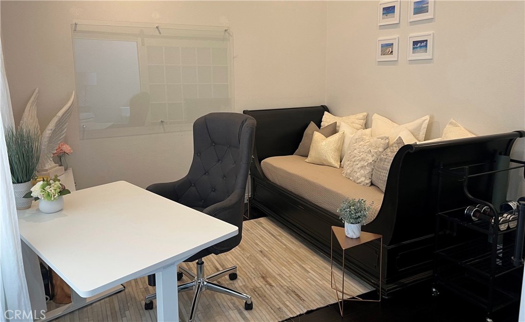 22330 Victory Boulevard 306