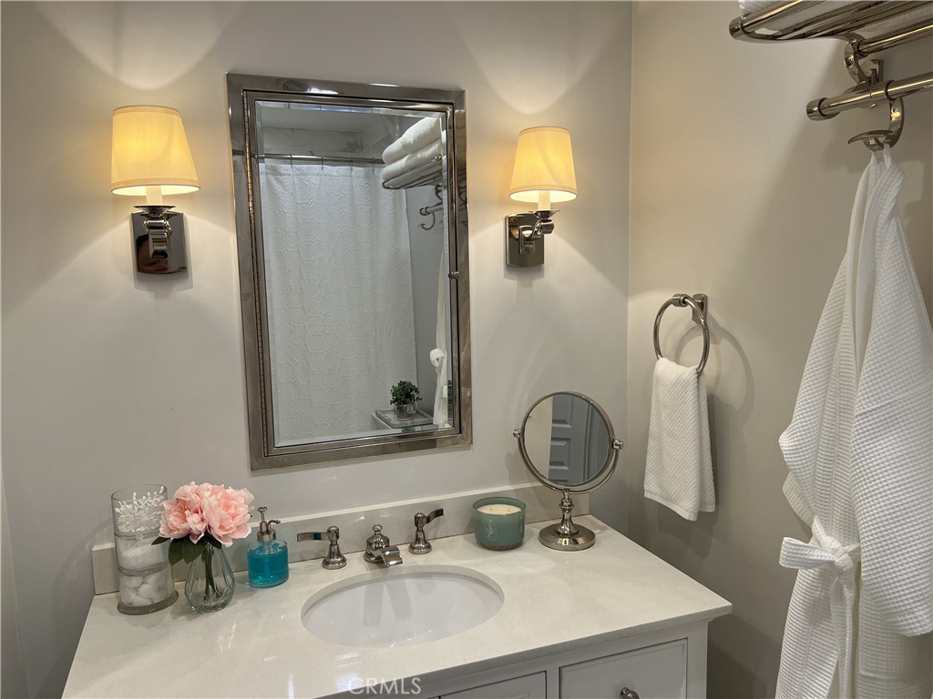 22330 Victory Boulevard 306