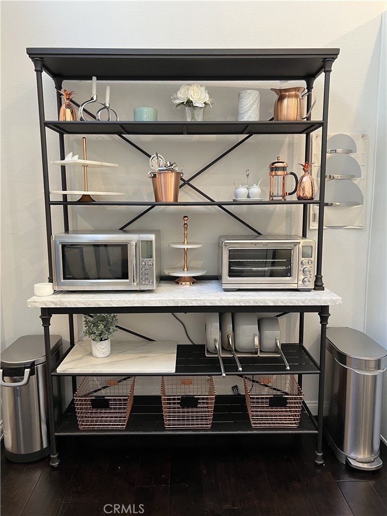 22330 Victory Boulevard 306