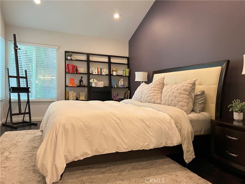 22330 Victory Boulevard 306