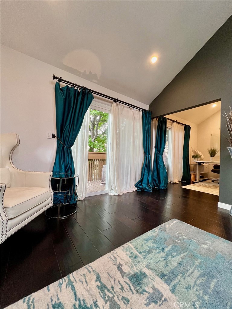 22330 Victory Boulevard 306