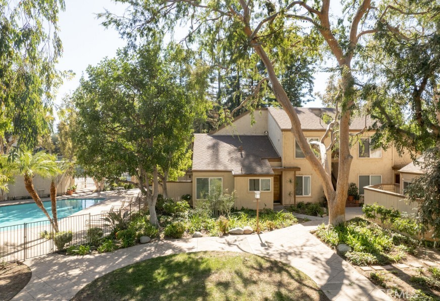 22330 Victory Boulevard 306