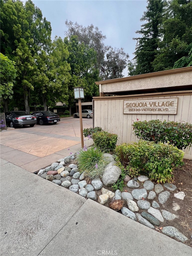 22330 Victory Boulevard 306