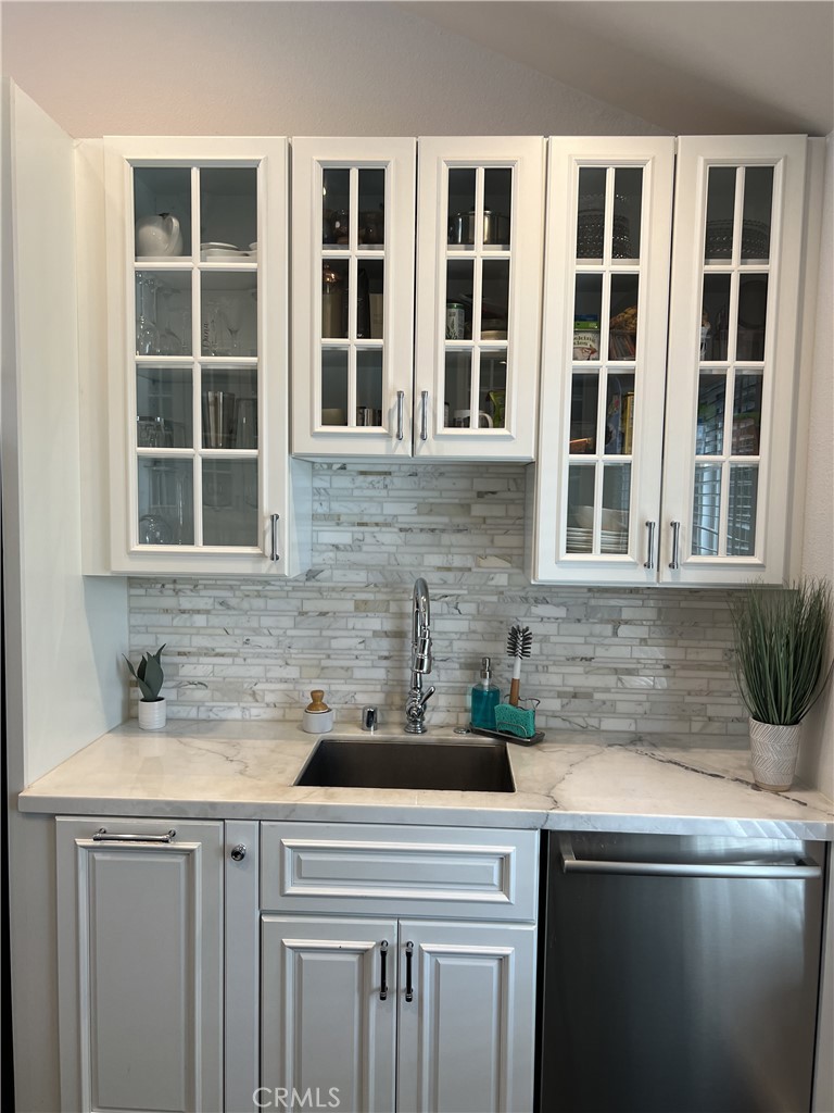 22330 Victory Boulevard 306