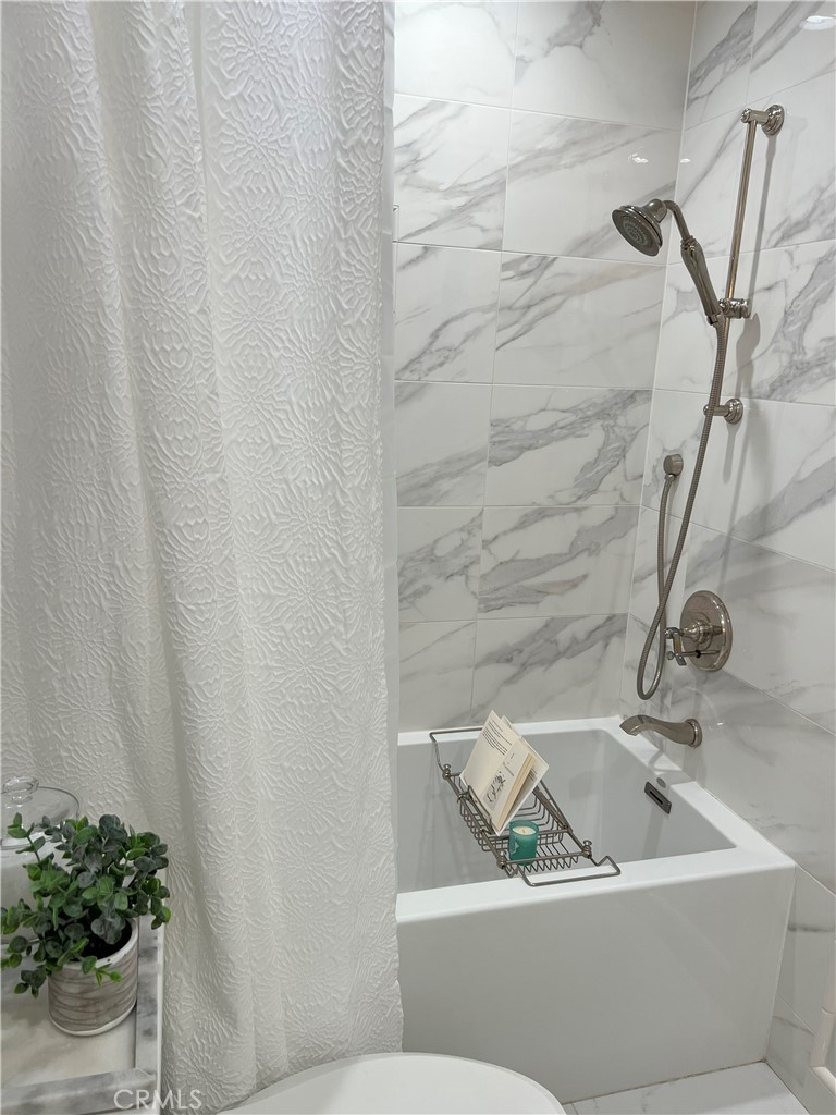 22330 Victory Boulevard 306