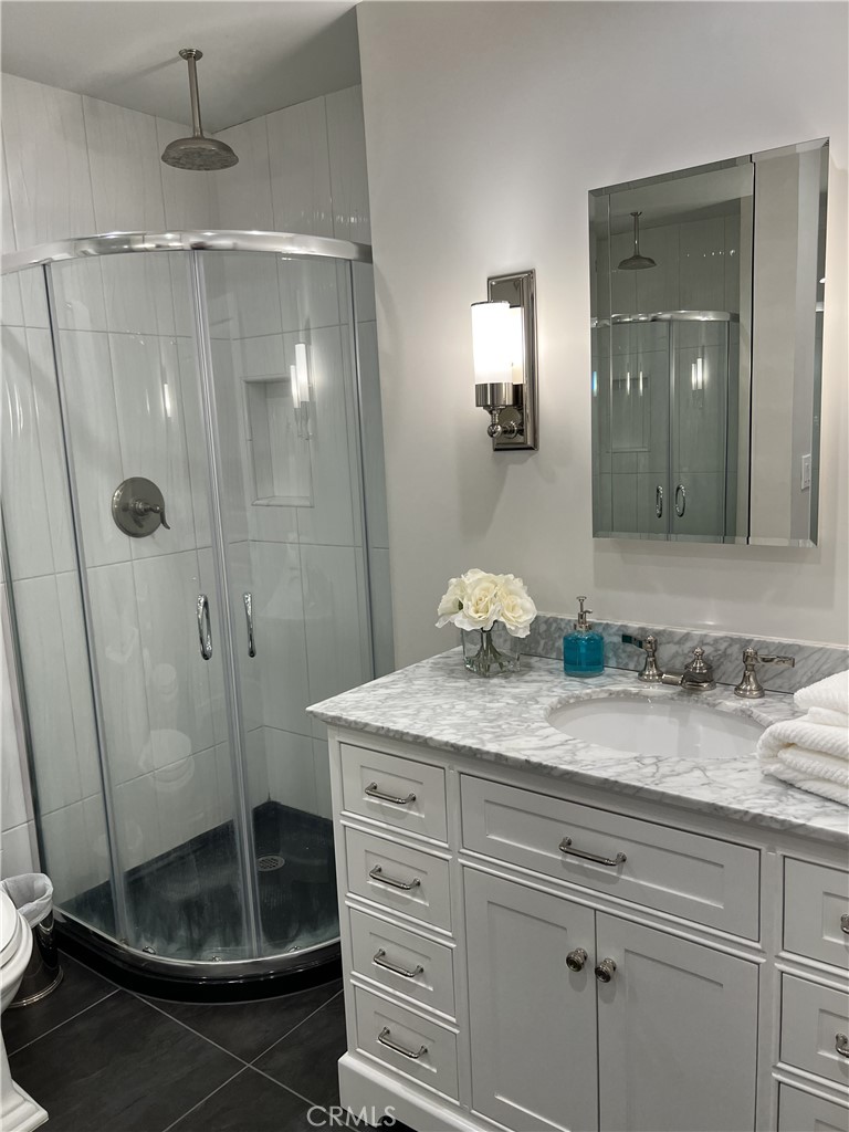 22330 Victory Boulevard 306