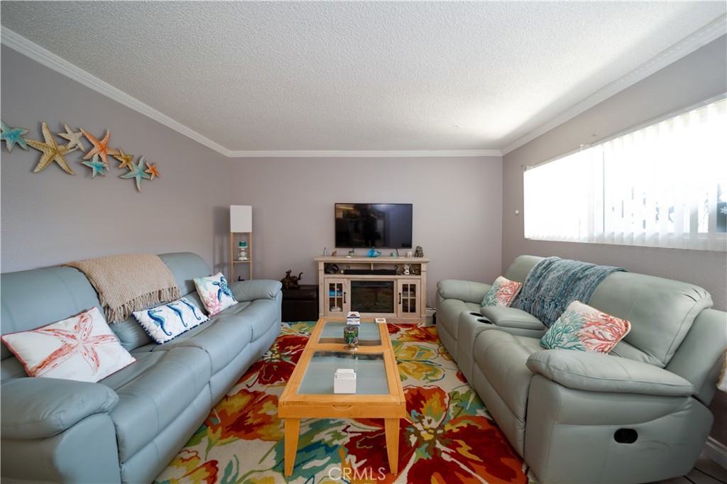 21602 Belshire Ave 5