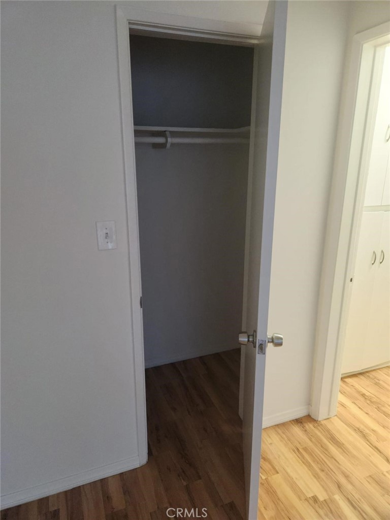 1735 N Winona Boulevard 8