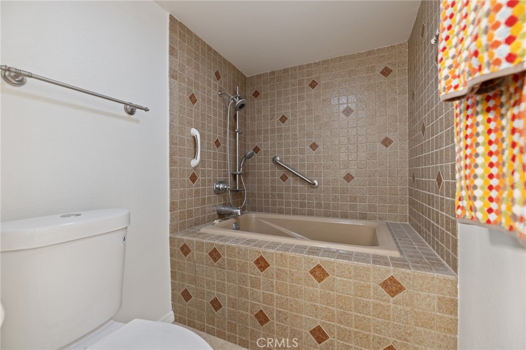 18411 Hatteras Street 120