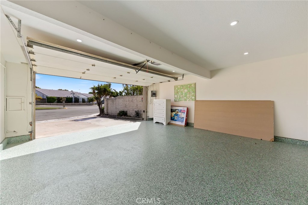 16775 Bridgeport Street