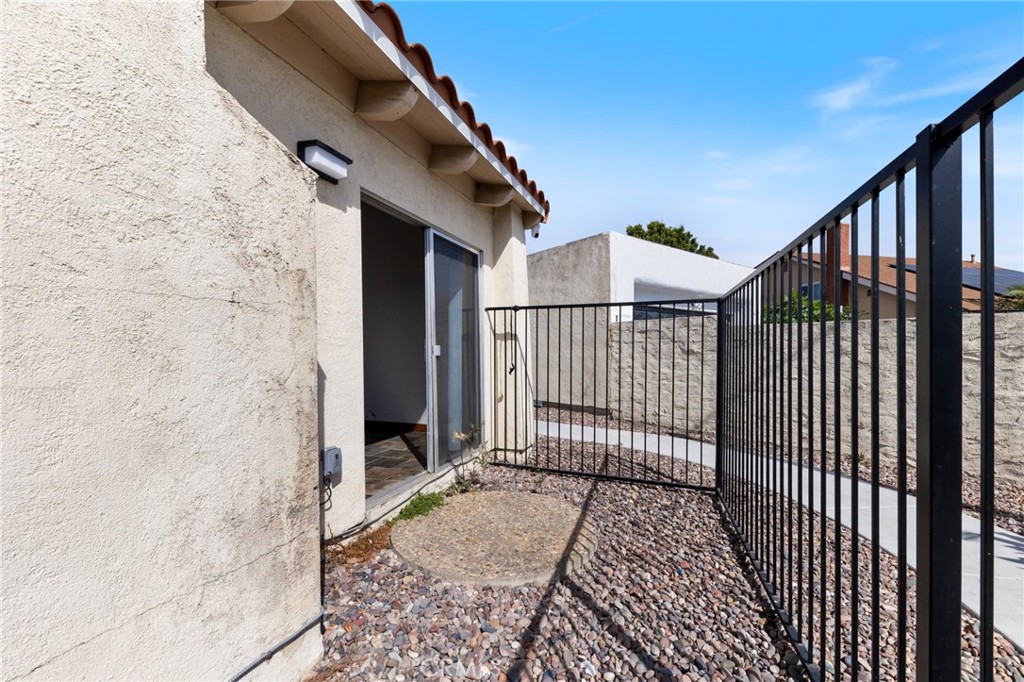 16775 Bridgeport Street