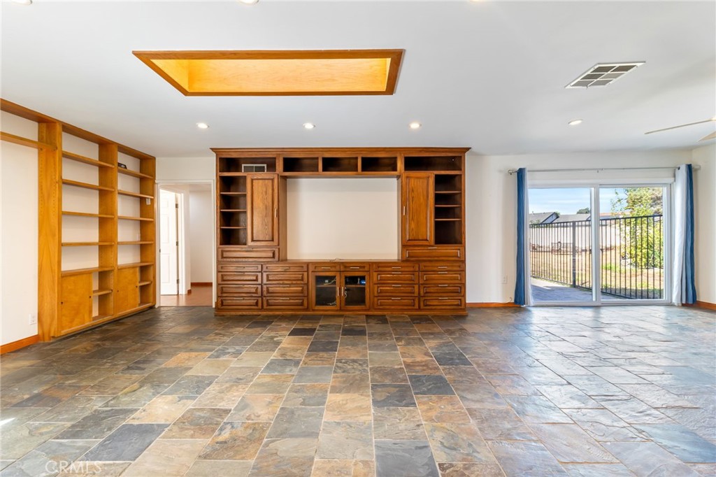 16775 Bridgeport Street