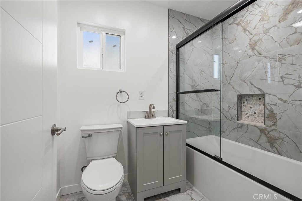 1029 W 131st Street