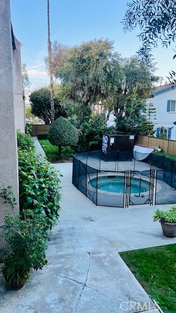 610 W Regent Street 4