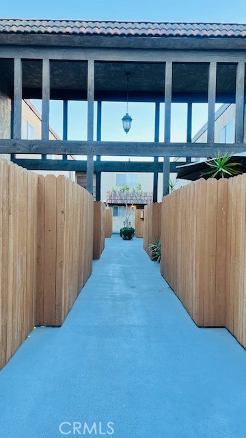 610 W Regent Street 4