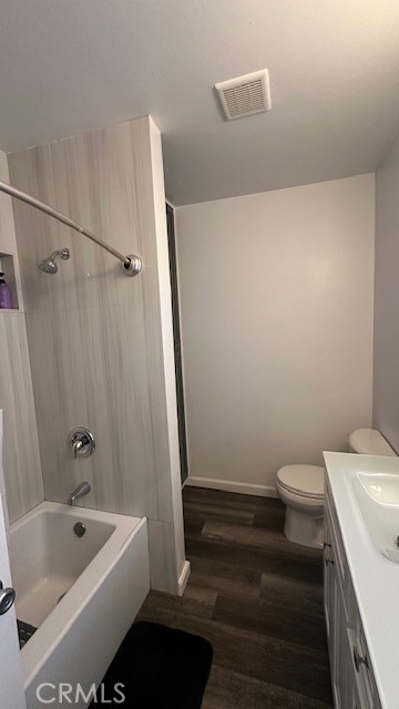 610 W Regent Street 4