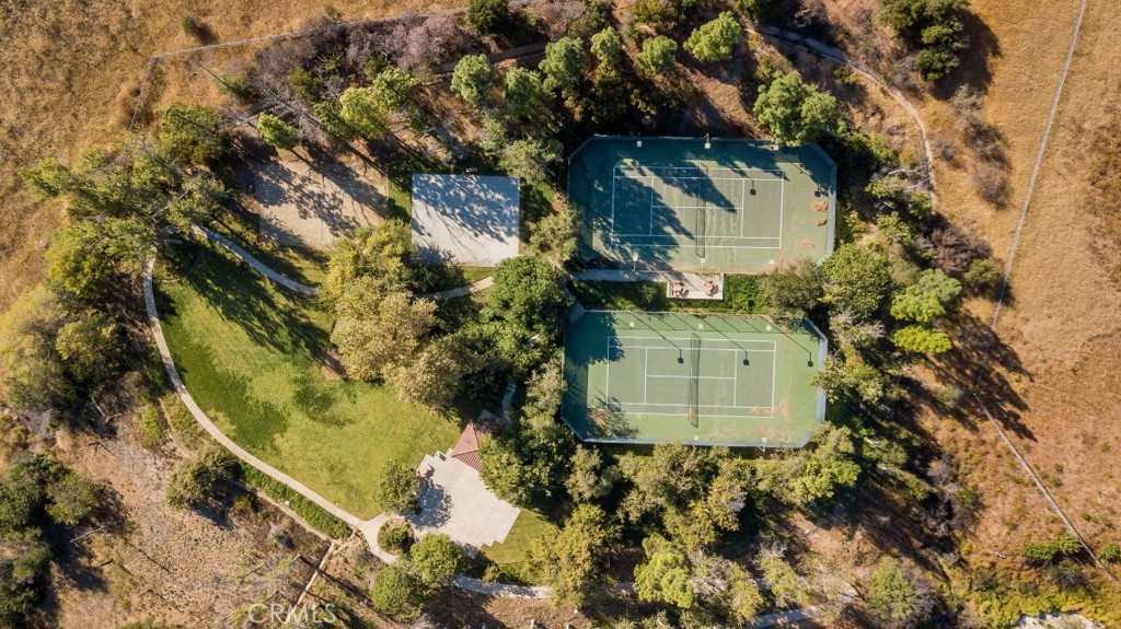 5780 Freebird Lane 102