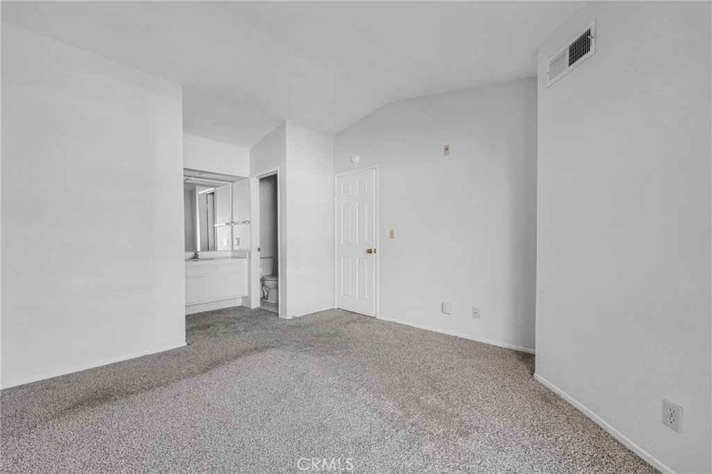 5780 Freebird Lane 102