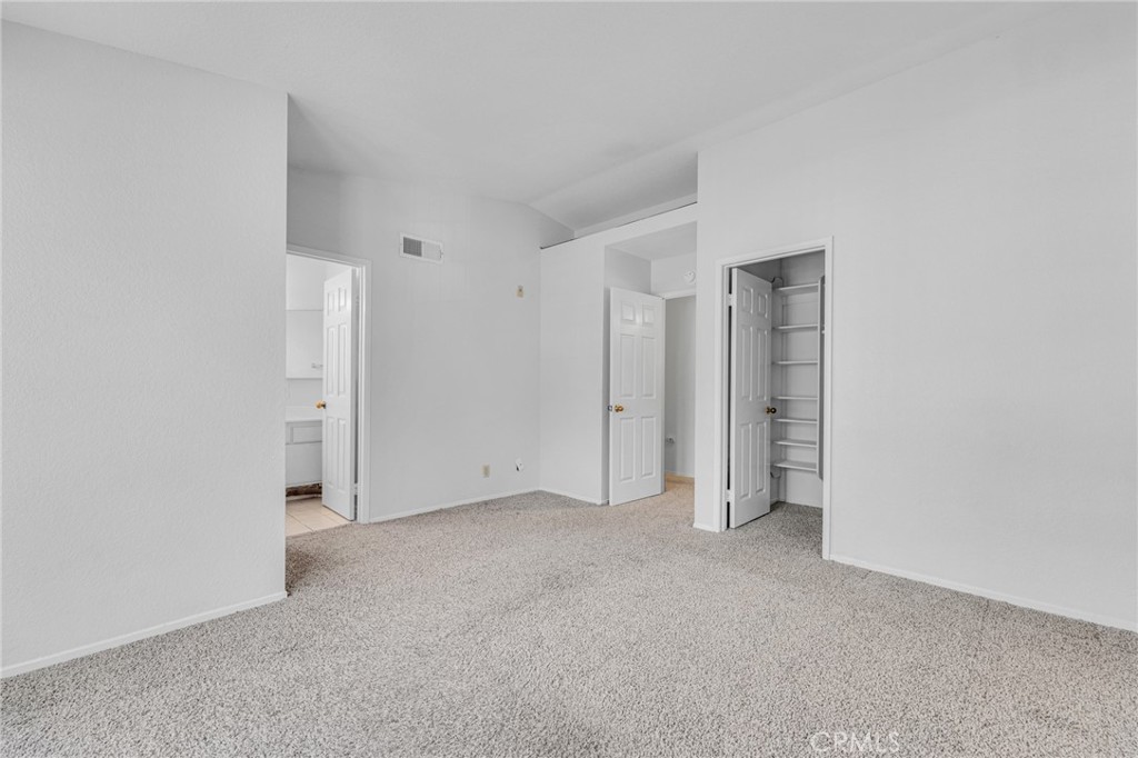 5780 Freebird Lane 102