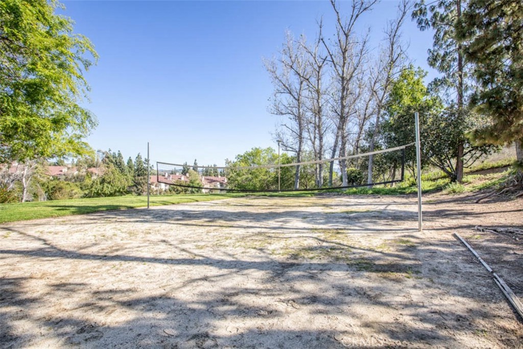 5780 Freebird Lane 102