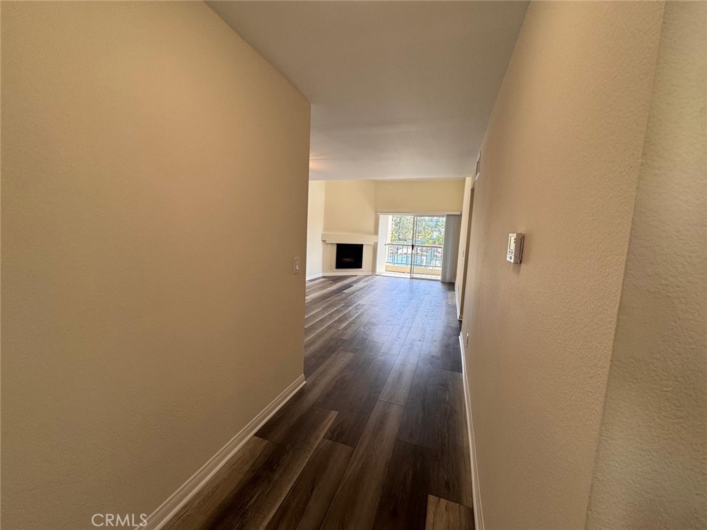 5565 Canoga Avenue 307