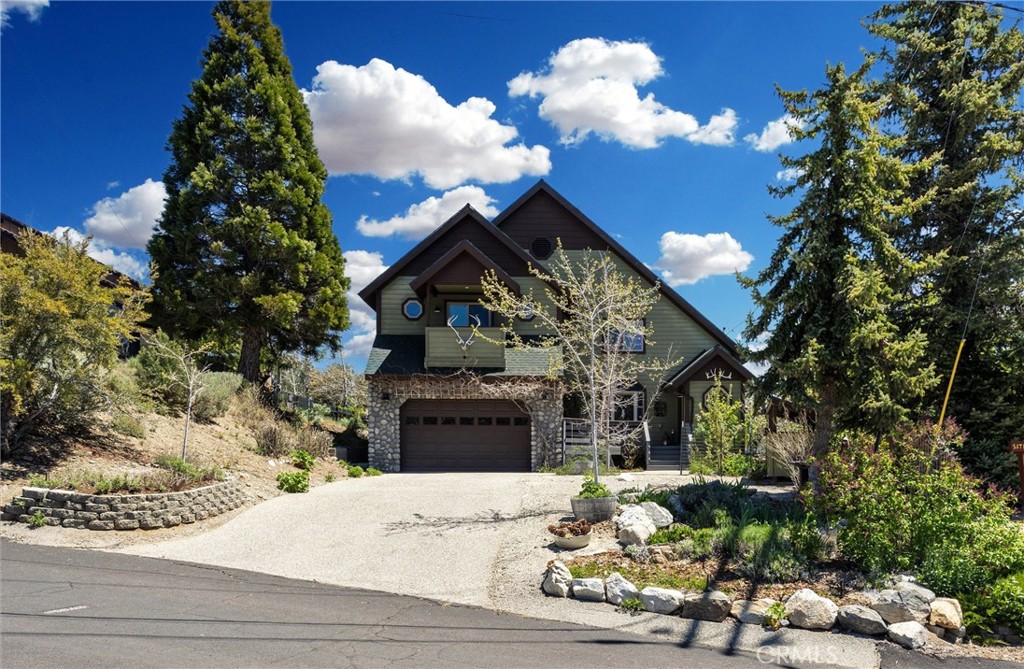 2104 St. Bernard Drive