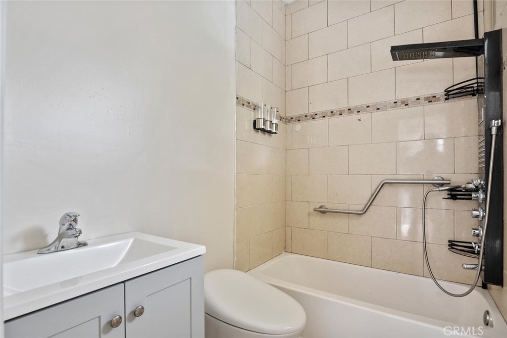 8856 Fullbright Avenue