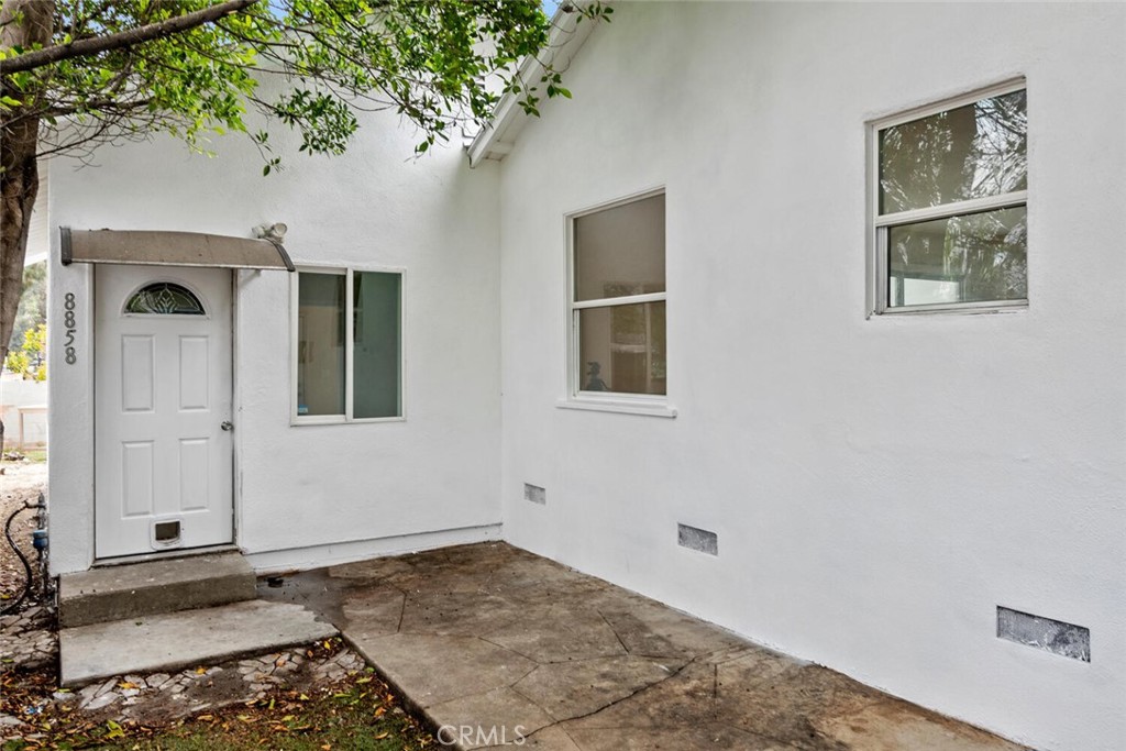 8856 Fullbright Avenue