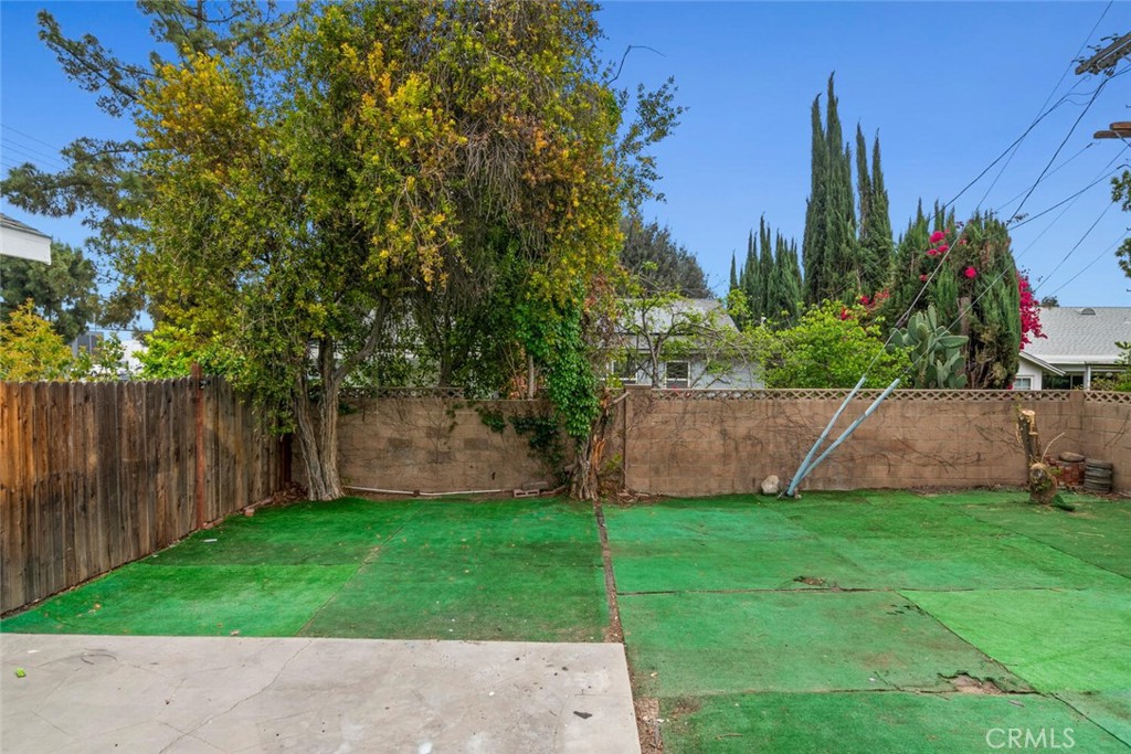 8856 Fullbright Avenue