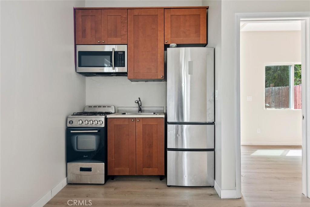 8856 Fullbright Avenue